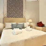 فندق مبيت وإفطار Tornabuoni Boutique فلورنس