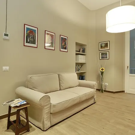 Oda ve Kahvaltı Tornabuoni Boutique 3*