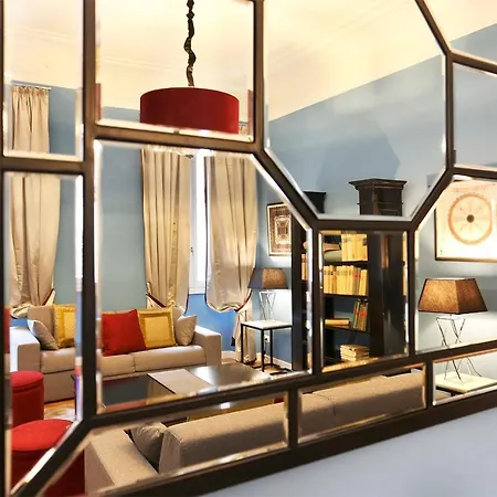 Oda ve Kahvaltı Tornabuoni Boutique